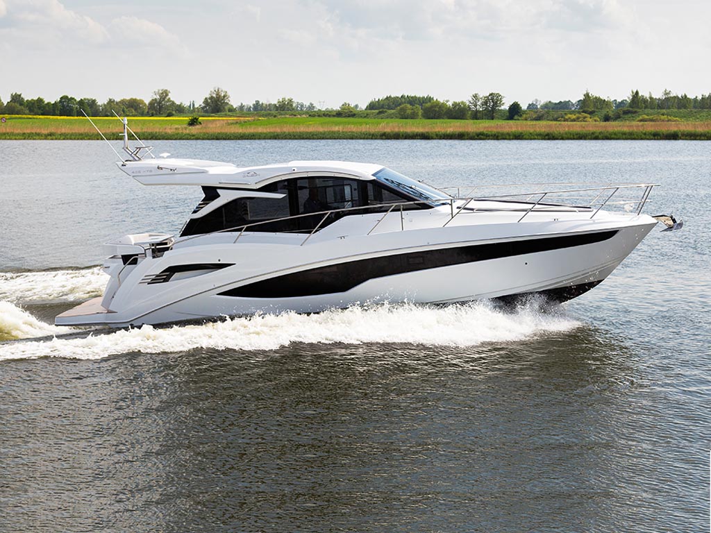 Galeon 425 HTS