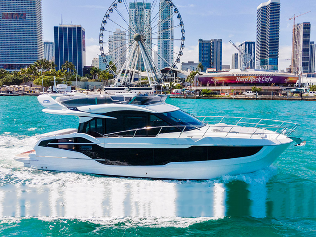 Galeon 440 Fly